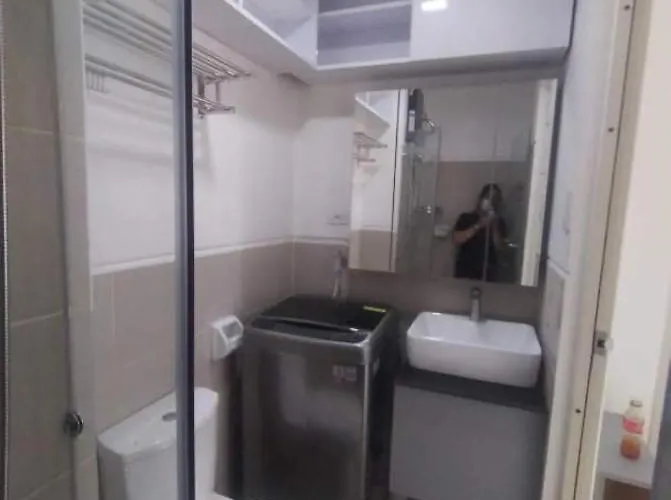 Apartahotel Staycation Condotel South Residences