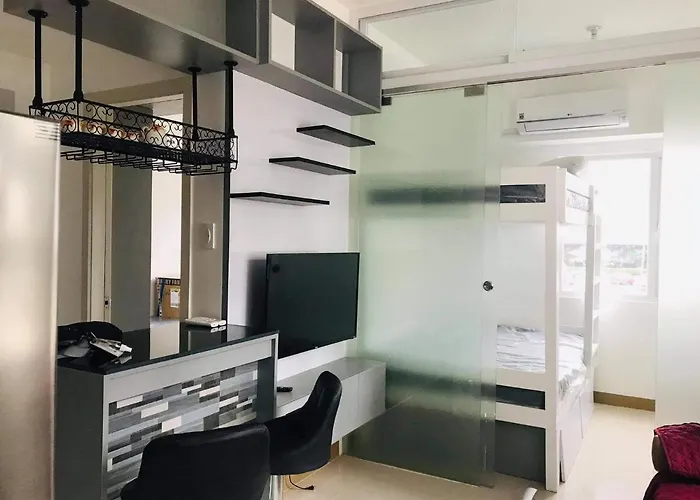 Apartahotel Staycation Condotel South Residences