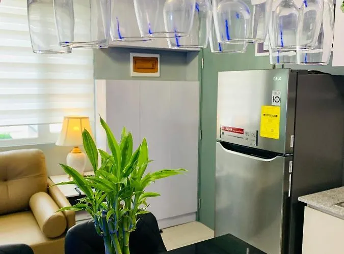 Staycation Condotel South Residences * Manila